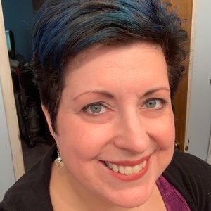 Meet your Posher, Kim